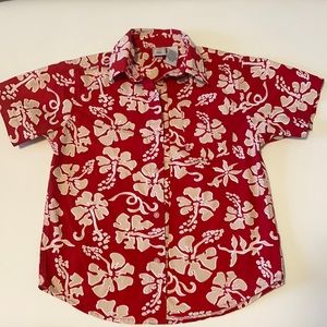 Boy’s button down shirt M